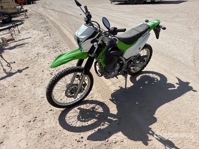 2021 Kawasaki KLX230 233 cc Moto double usage