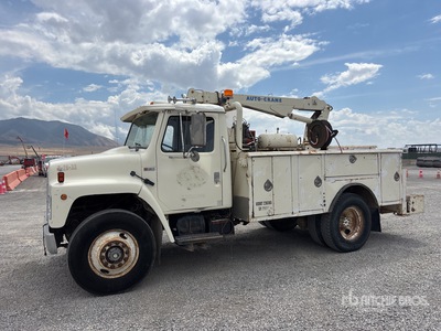 1985 International 1954 4x2 Nutzkraftwagen