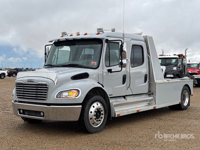 2007 Freightliner M2 106 4x2 Crew Cab شاحنة نقل متعددة الاستخدامات