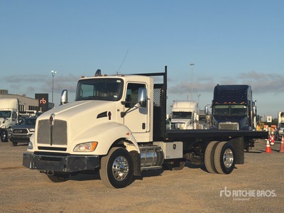 2016 Kenworth T400 4x2 Flatbed Truck