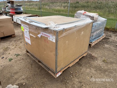 Quantity of (14) Access Panel Divers - Équipement de distribution électrique