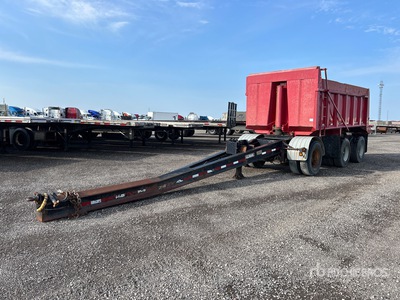 2003 J C Trailers 17 ft Tri/A Rimorchio ribaltabile pup dump