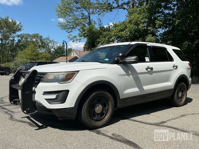 2017 Ford Explorer AWD SUV