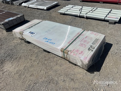 Quantity of (40) 35 in x 7.87 ft Clear Multi-wall Polycarbonate Panel Divers (Unused)