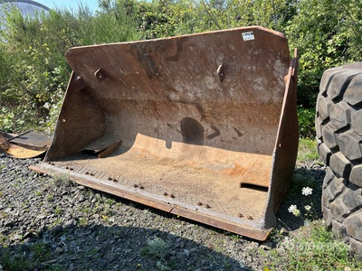 124 in Wheel Loader Bucket