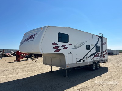 2007 Tahoe 2850FW 28 ft 6 in T/A Toy Hauler عربة سفر
