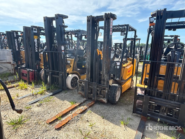 Yale Pneumatic Tire Forklift