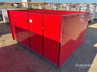 Quantity of (46) 7 ft 6 in x 6 ft Powder Coated bouw hek
