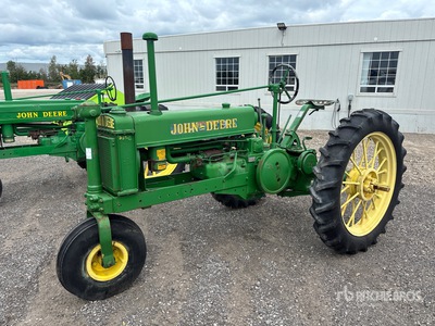 1938 John Deere Model B 2WD Narrow Front Tractor histórico