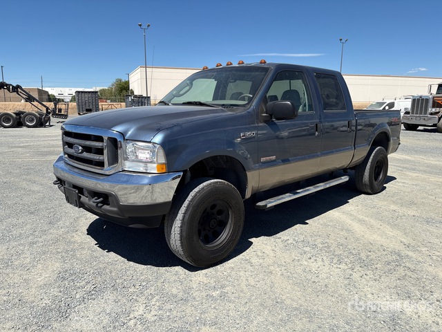 2004 Ford F-350 Lariat 4x4 Crew Cab Pickup