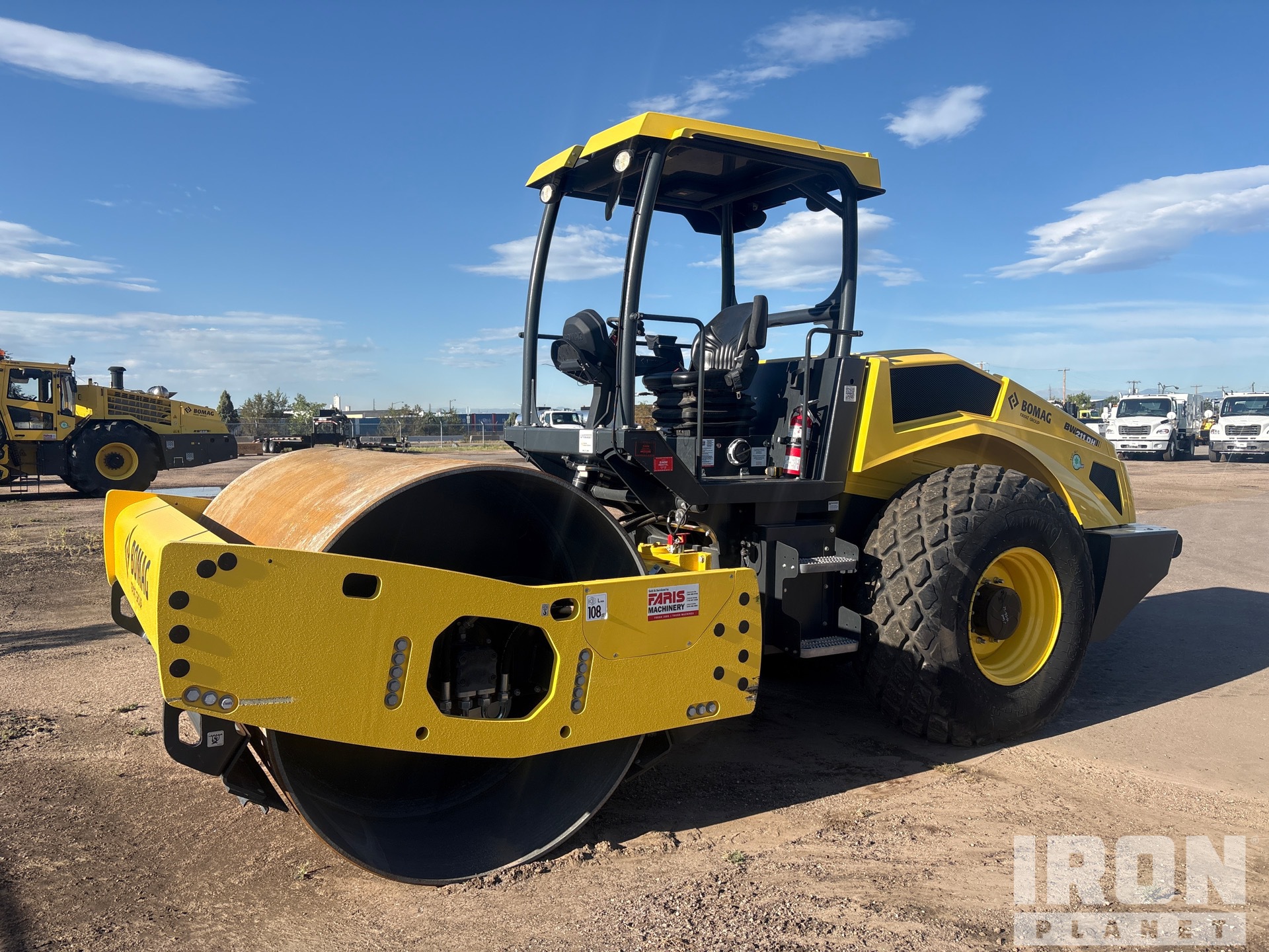2025 Bomag BW211DH-5 Gładka zagęszczarka bębnowa