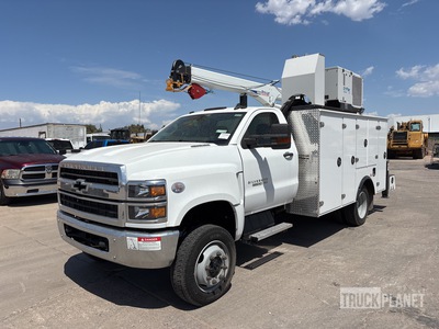 2022 Chevrolet Silverado 6500HD 4x4 Camion de servicios