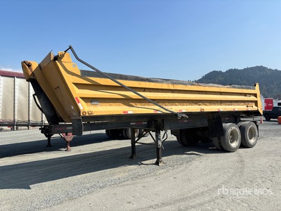 2006 Load Line 28 ft T/A Tipping Trailer