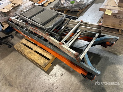 Quantity of Ladders Divers