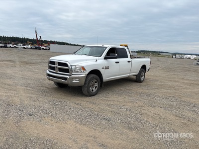 2017 Ram 3500 SLT 4x4 Crew Cab Pickup