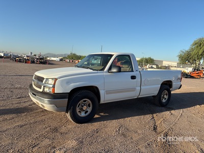 2003 Chevrolet Silverado 1500 LS 4x4 Pickup