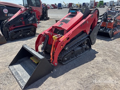 2026 SDLOOL SL-1050K Mini Compact Track Loader (Unused)