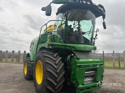2021 John Deere 8300 4WD Ensileuse Forage Harvester