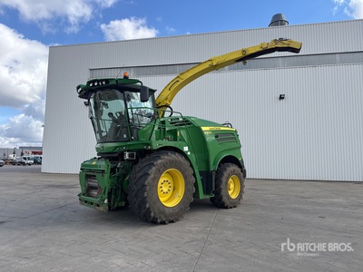 2020 John Deere 8300 4WD Ensileuse Forage Harvester