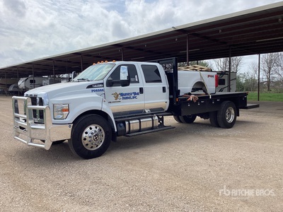 2025 Ford F-750 Crew Cab Camión Caja Abierta
