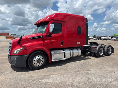 2020 Freightliner Cascadia 126 6x4 T/A Slaapcabine Trekker