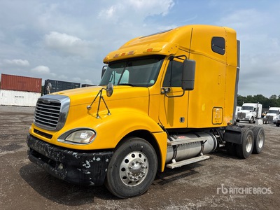 2007 Freightliner Columbia 120 6x4 T/A Sleeper Truck Tractor
