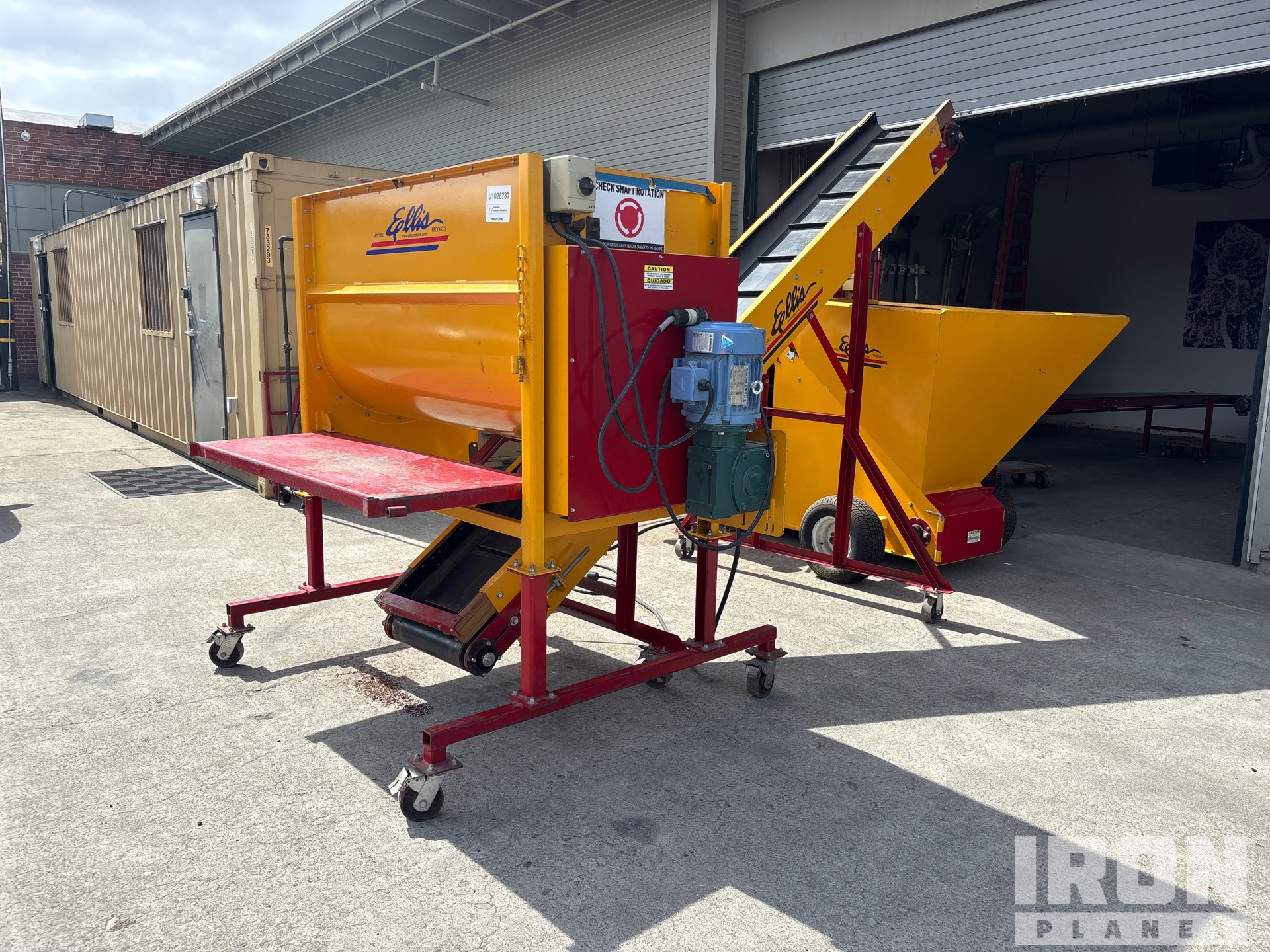 Mitchell Ellis EZ Potter Pro Plus Electric Potting Machine, Conveyors, 1-1/2 Yard Hopper, Variable Speed Drill, Soil Elevator, qty of Pots various sizes included