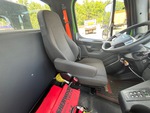 Cab with Seats/armrests