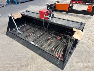 2026 GIYI GY-VB79 79 in Vibrating Skid Steer Screening Bucket (Unused)