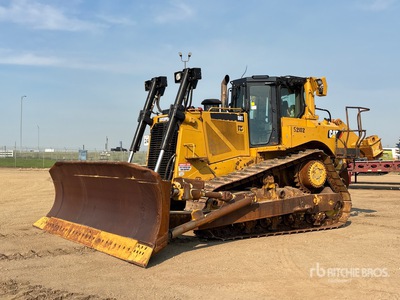 2011 Cat D8T ブルドーザー