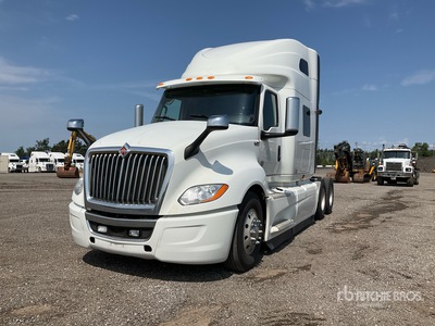 2022 International LT625 6x4 تراكتور شاحنة كابينة النوم (ثنائية المحور)