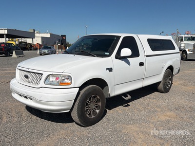 2004 Ford F-150 XL 4x2 Pickup