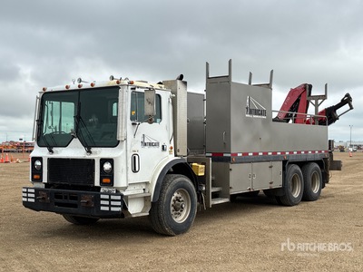 Fassi F110A.24 11056 lb Knuckle Boom on 1989 Mack MR688S 6x4 Boom Truck