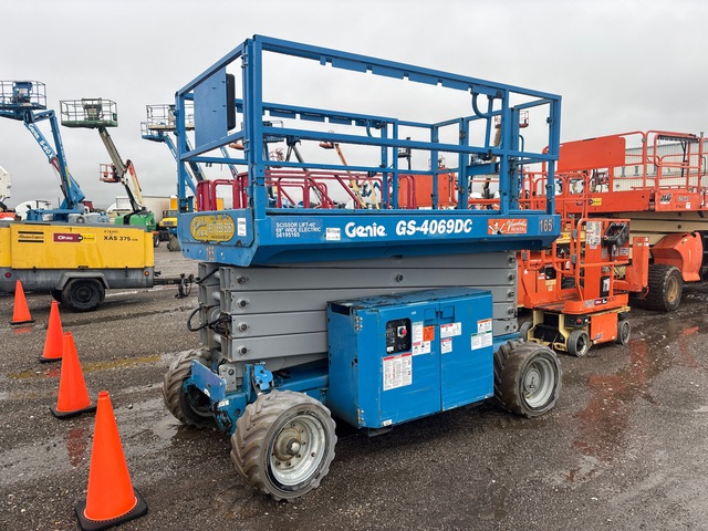 2013 Genie GS-4069DC Electric Scissor Lift