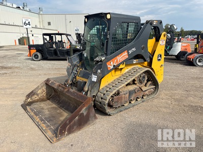 2019 John Deere 317G Chargeuse sur rails compacte
