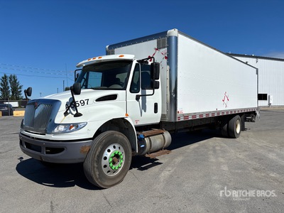 2018 International 4300 4x2 Van Truck