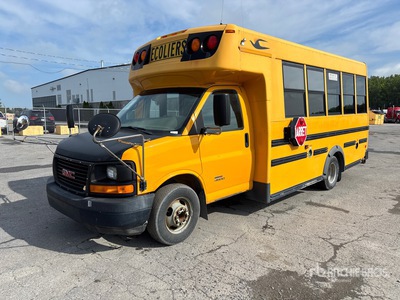 2013 GMC Savana G4500 4x2 12-Seat School Bus