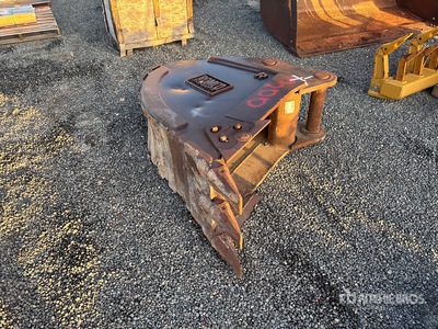 24 in Digging Excavator Bucket