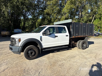 2018 Ford F-450 XL 4x2 Crew Cab Dump Truck