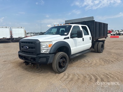 2015 Ford F-450 4x2 Crew Cab Camion à benne basculante