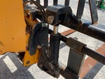 Hydraulics with Fork Positioning Cylinder (on fork carriage)