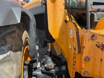Hydraulics with Frame Leveling Cylinders