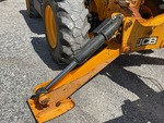 Hydraulics with Outrigger Cylinders