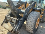 Chassis with Condición del brazo elevador