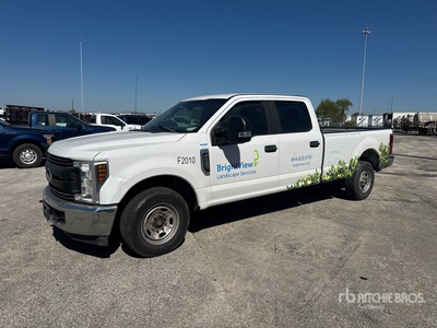 2018 Ford F-250 XL 4x2 Crew Cab Pickup