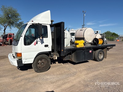 2001 Isuzu NPR 4x2 Spray Truck