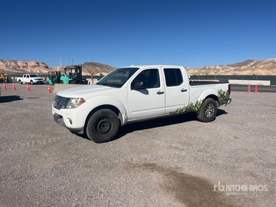 2015 Nissan Frontier 4x2 Crew Cab Pickup