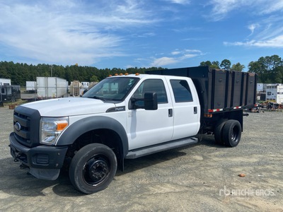 2015 Ford F-450 4x2 Crew Cab Kiepwagen met open laadbak