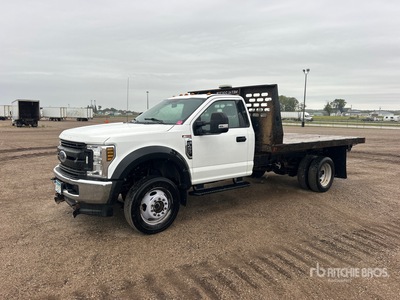 2019 Ford F-450 4x4 Flatbed Truck