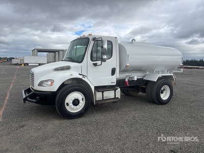 2007 Freightliner M2 106 2000 gal 4x2 Water Truck